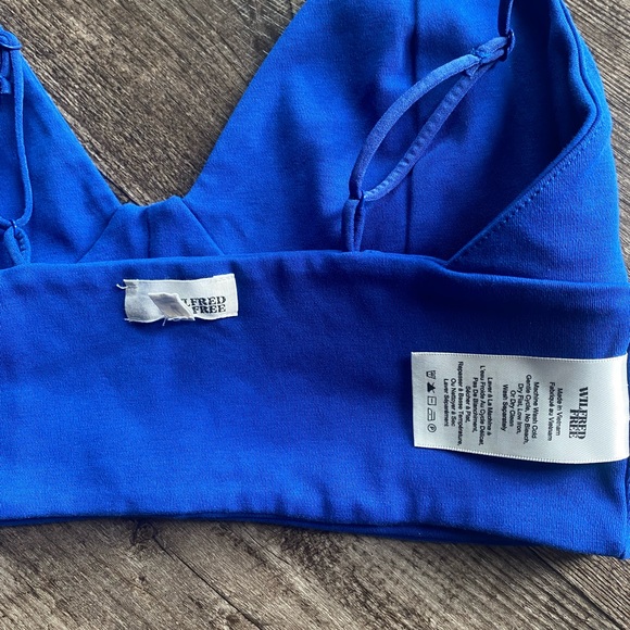 Aritzia Wilfred Free Bra Top Medium Cobalt Blue excellent condition crop top - Picture 4 of 5